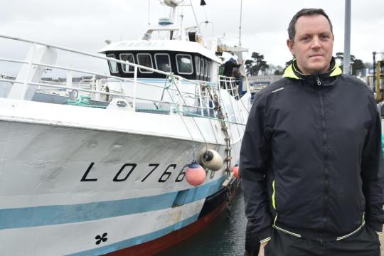 Décarbonation de la pêche : un nouveau bateau expérimental diesel électrique à Loctudy